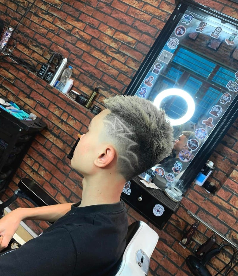 buzz cut tóc nam kẻ vạch 11