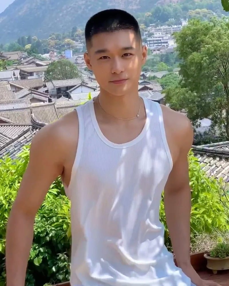 cắt tóc đầu cua 1