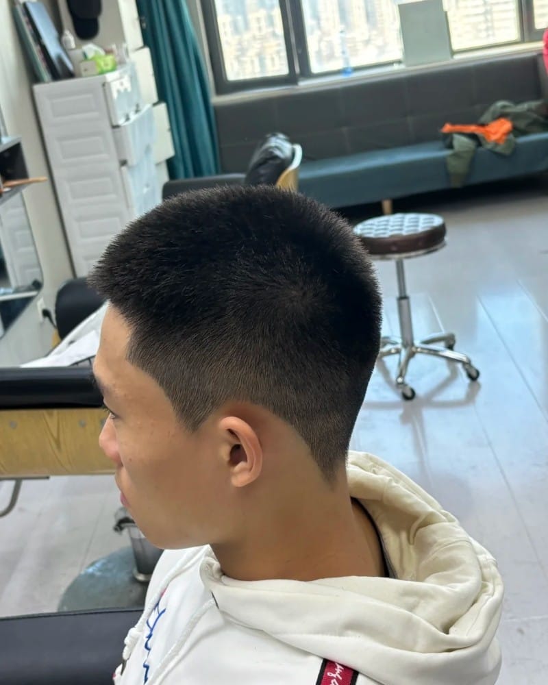 cắt tóc đầu cua 6