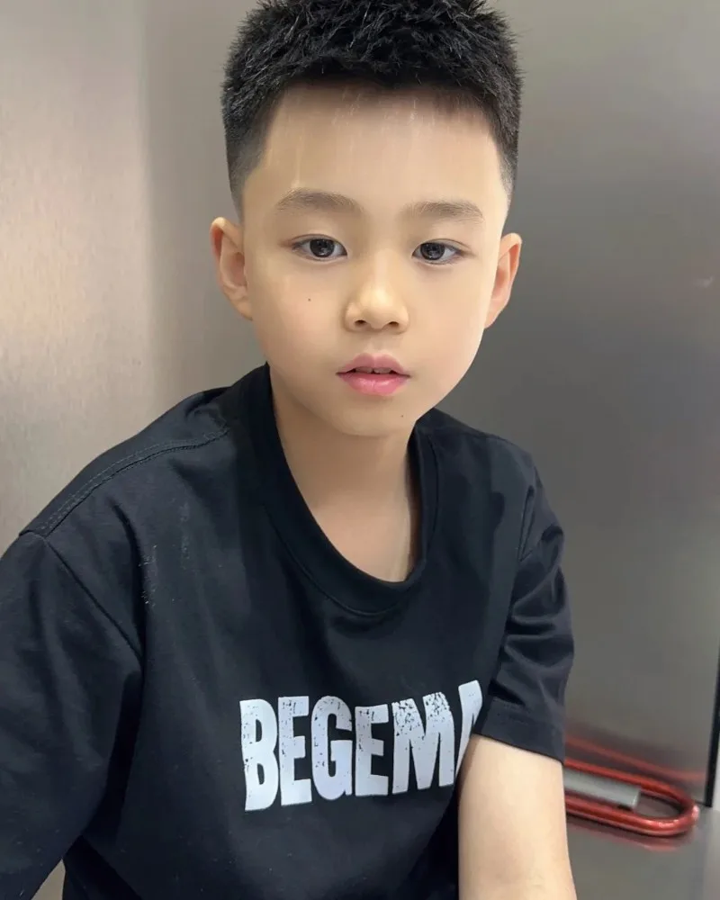 kiểu tóc cho học sinh nam 11