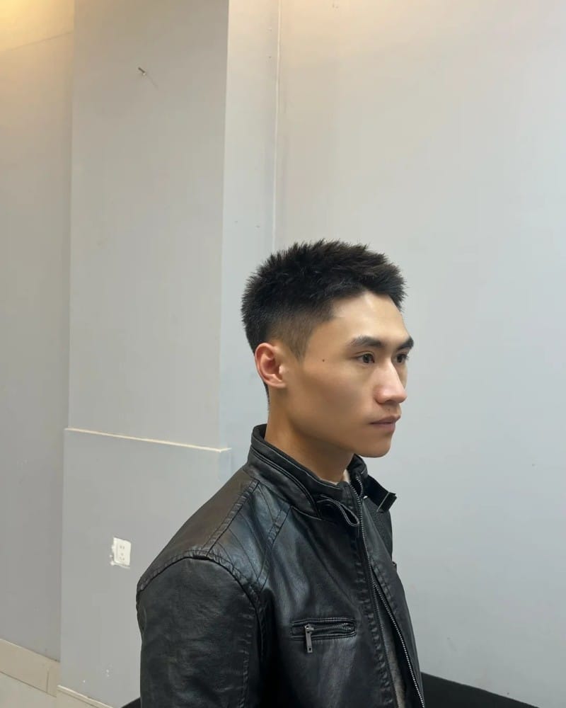kiểu tóc đầu đinh tròn