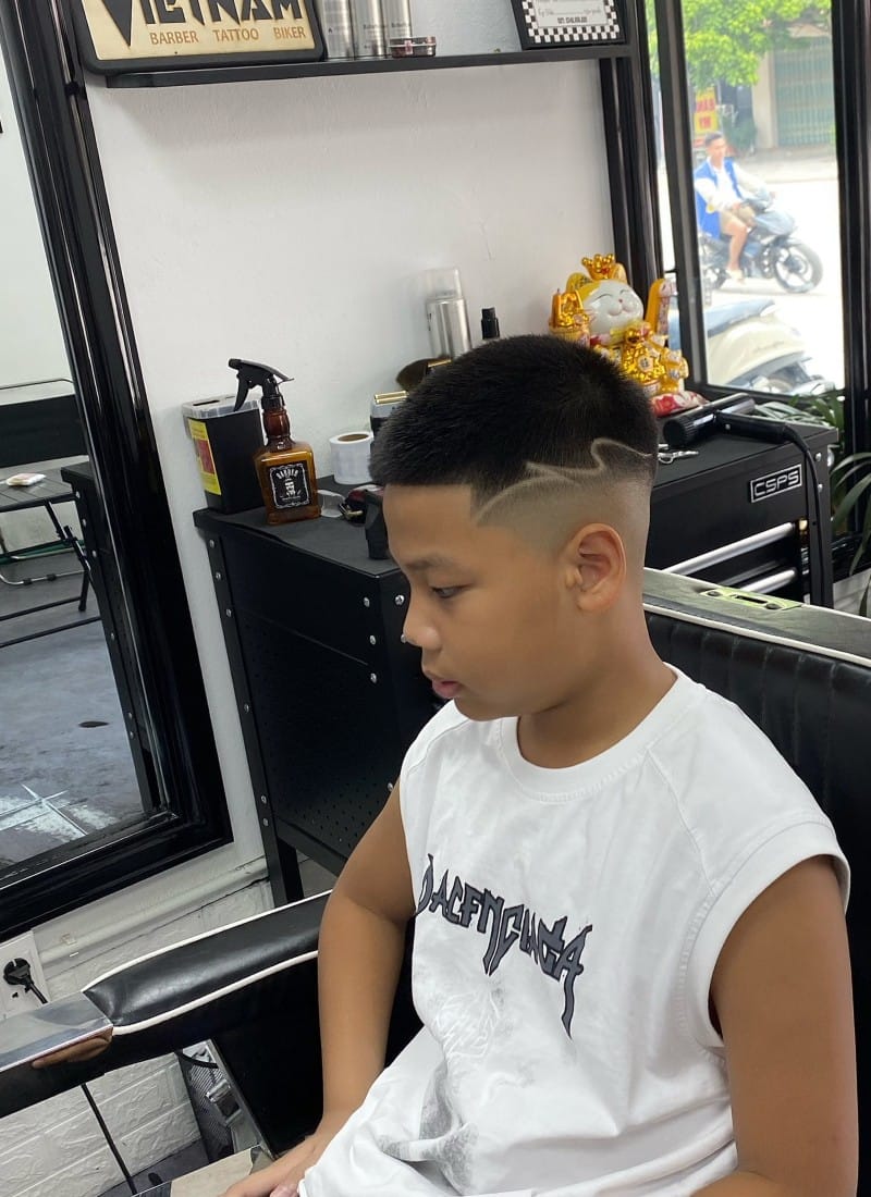 kiểu tóc lính thủy đánh bộ 19