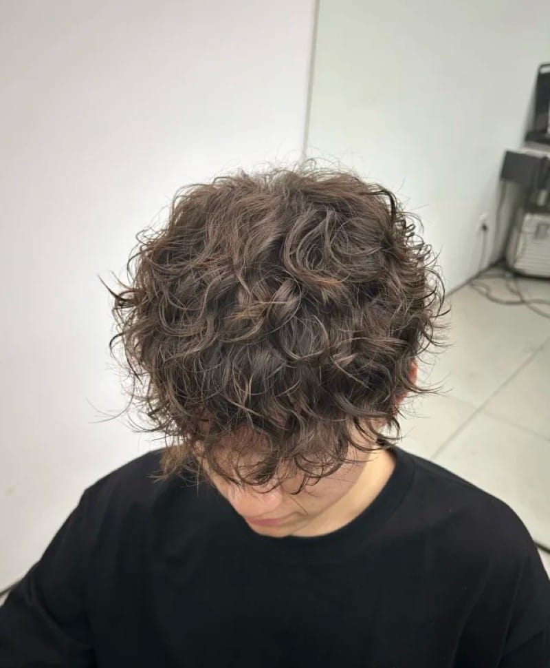 mẫu tóc xoăn nam 21