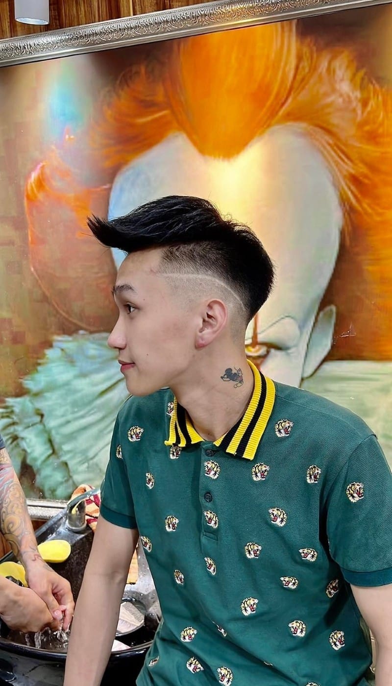 mohican gáy nhọn bung
