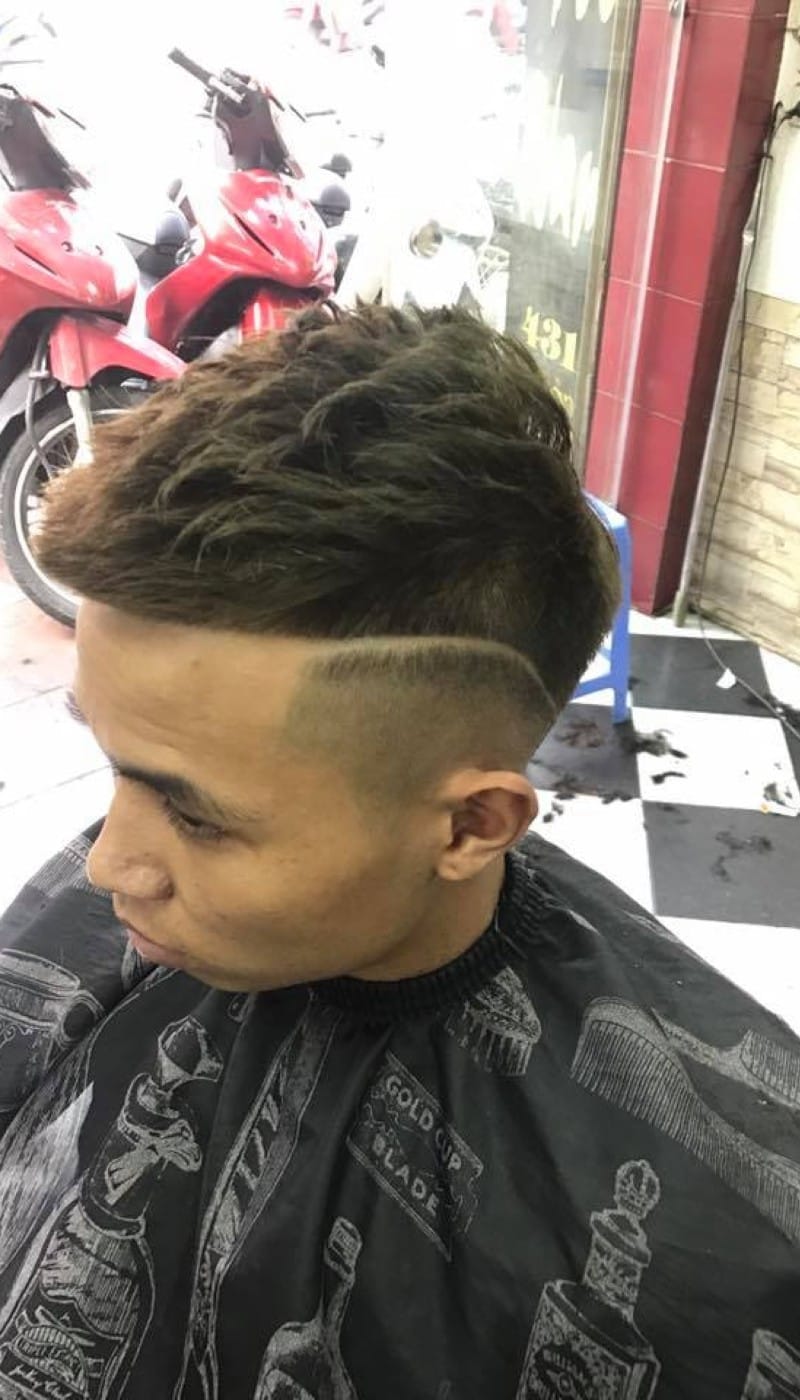 mohican gáy nhọn kẻ vạch 18