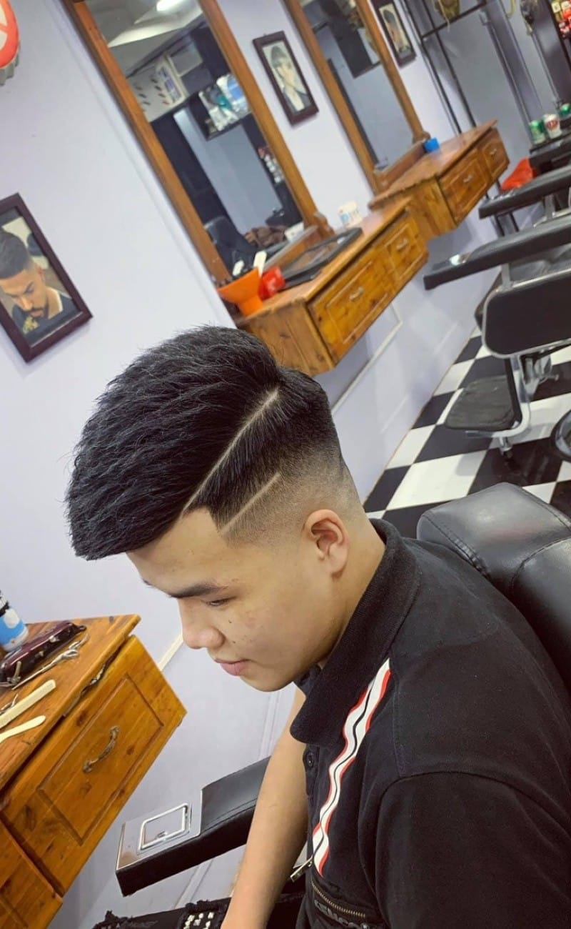 tóc mohican mái ngắn