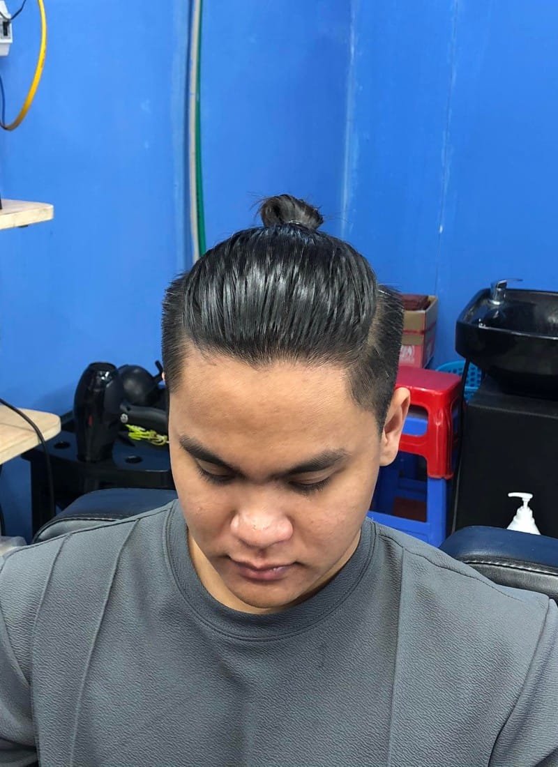 tóc nam buộc 9