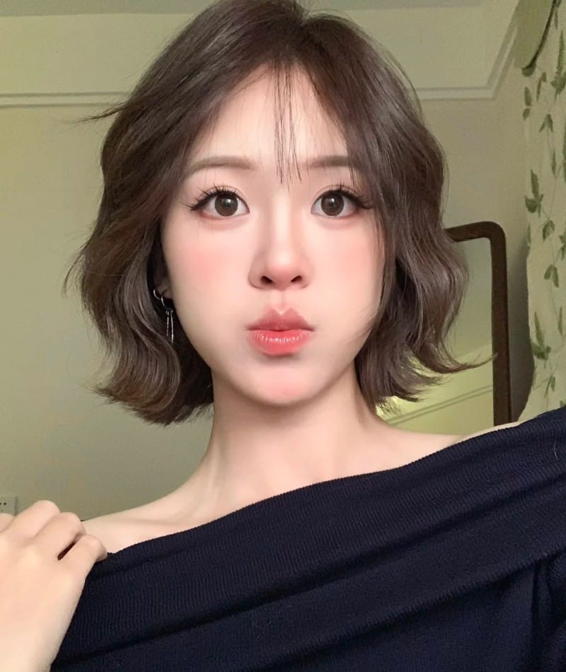 tóc ngắn uốn gợn sóng 9
