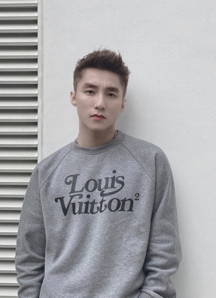 tóc short quiff sơn tùng