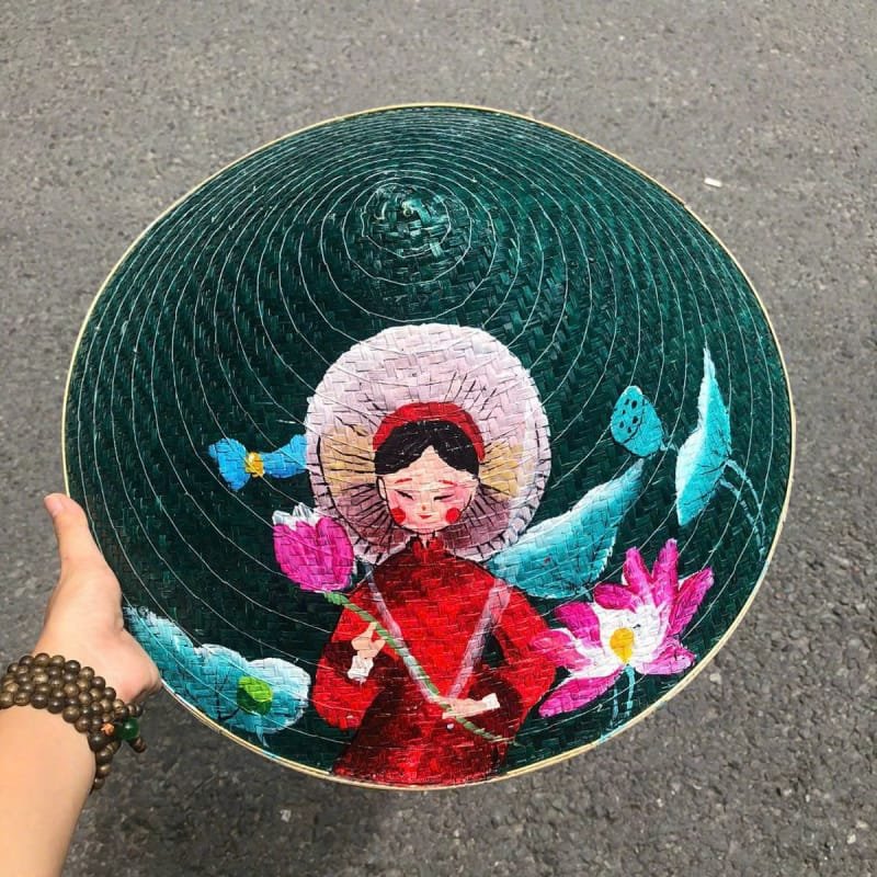 vẽ tranh trên nón lá 5