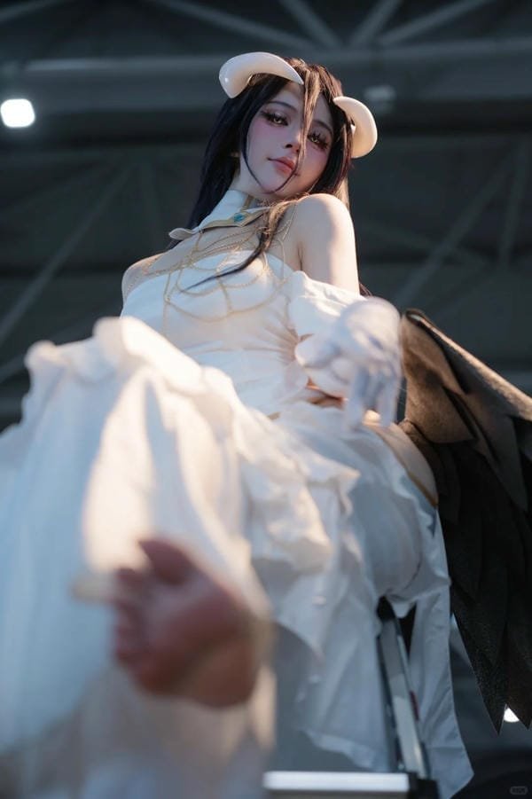 albedo overlord cosplay (13)