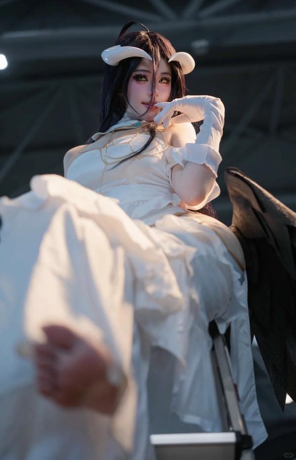 albedo overlord cosplay (16)