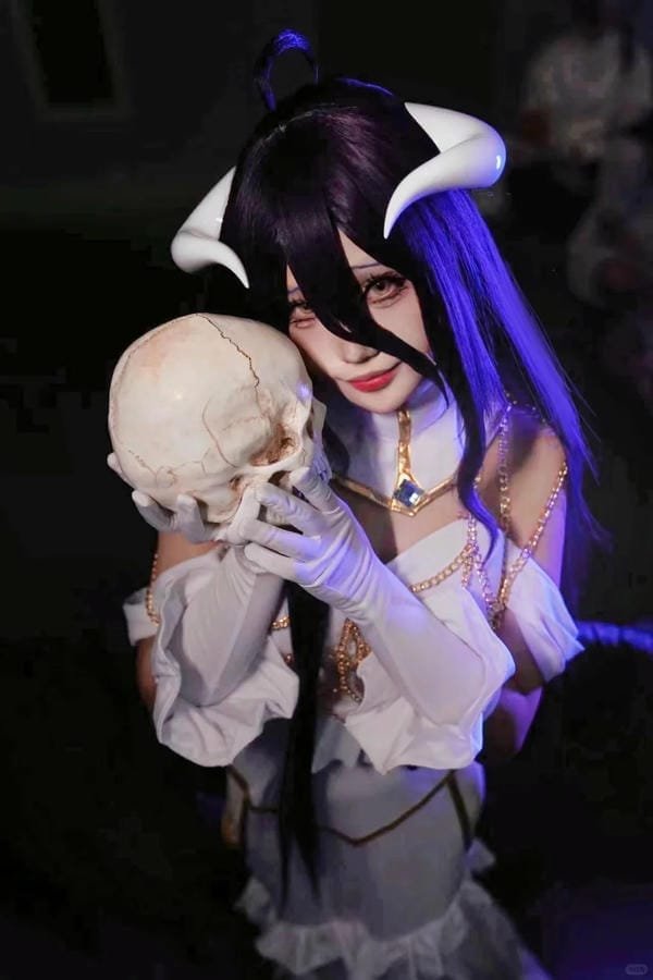 albedo overlord cosplay (19)