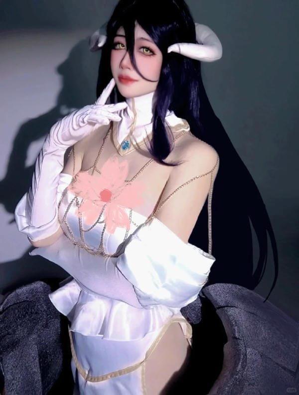 albedo overlord cosplay (24)