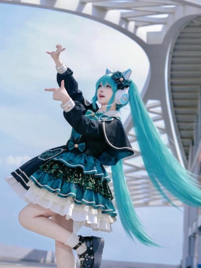 cropped-hatsune-miku-cosplay-20.jpg
