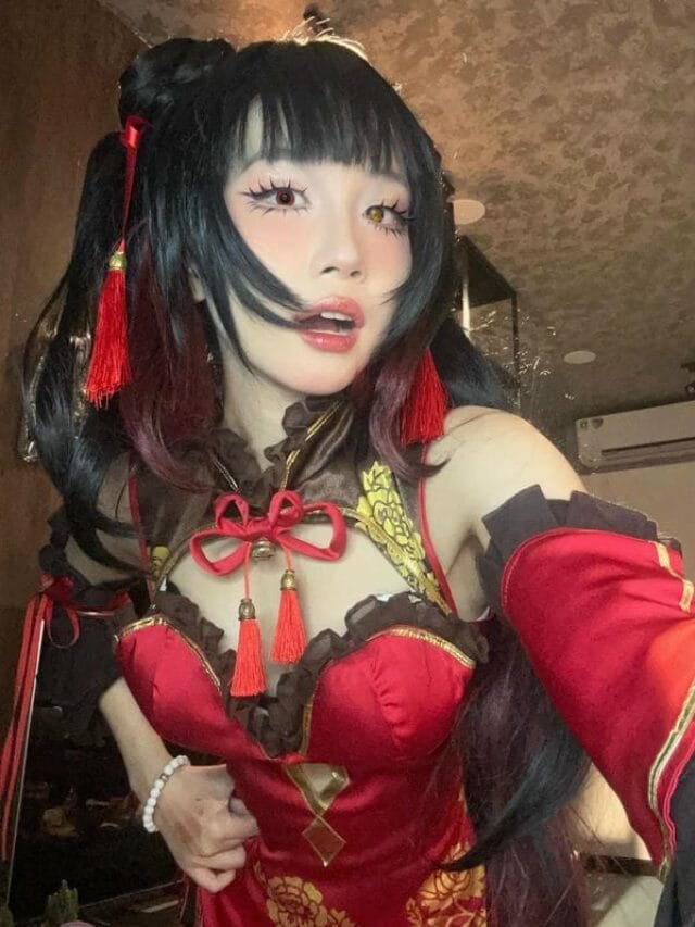 cropped-kurumi-cosplay-12.jpg