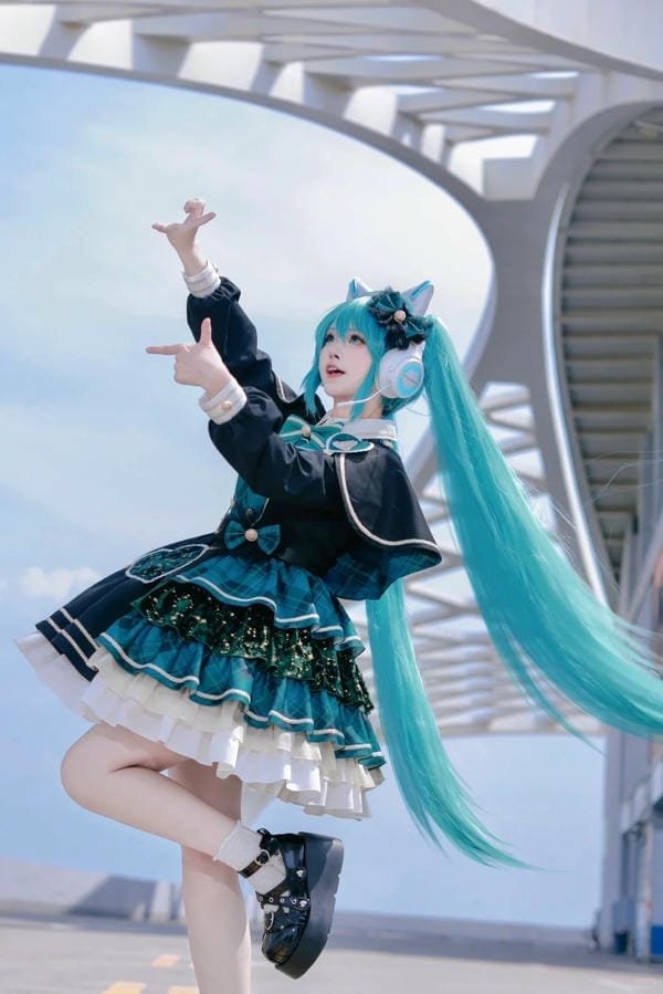 hatsune miku cosplay (20)