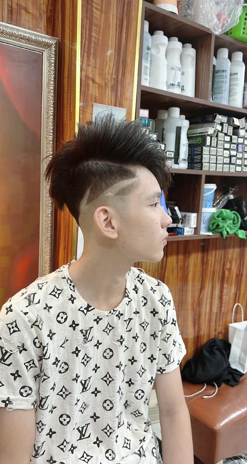 kẻ vạch tóc nam ngầu 14