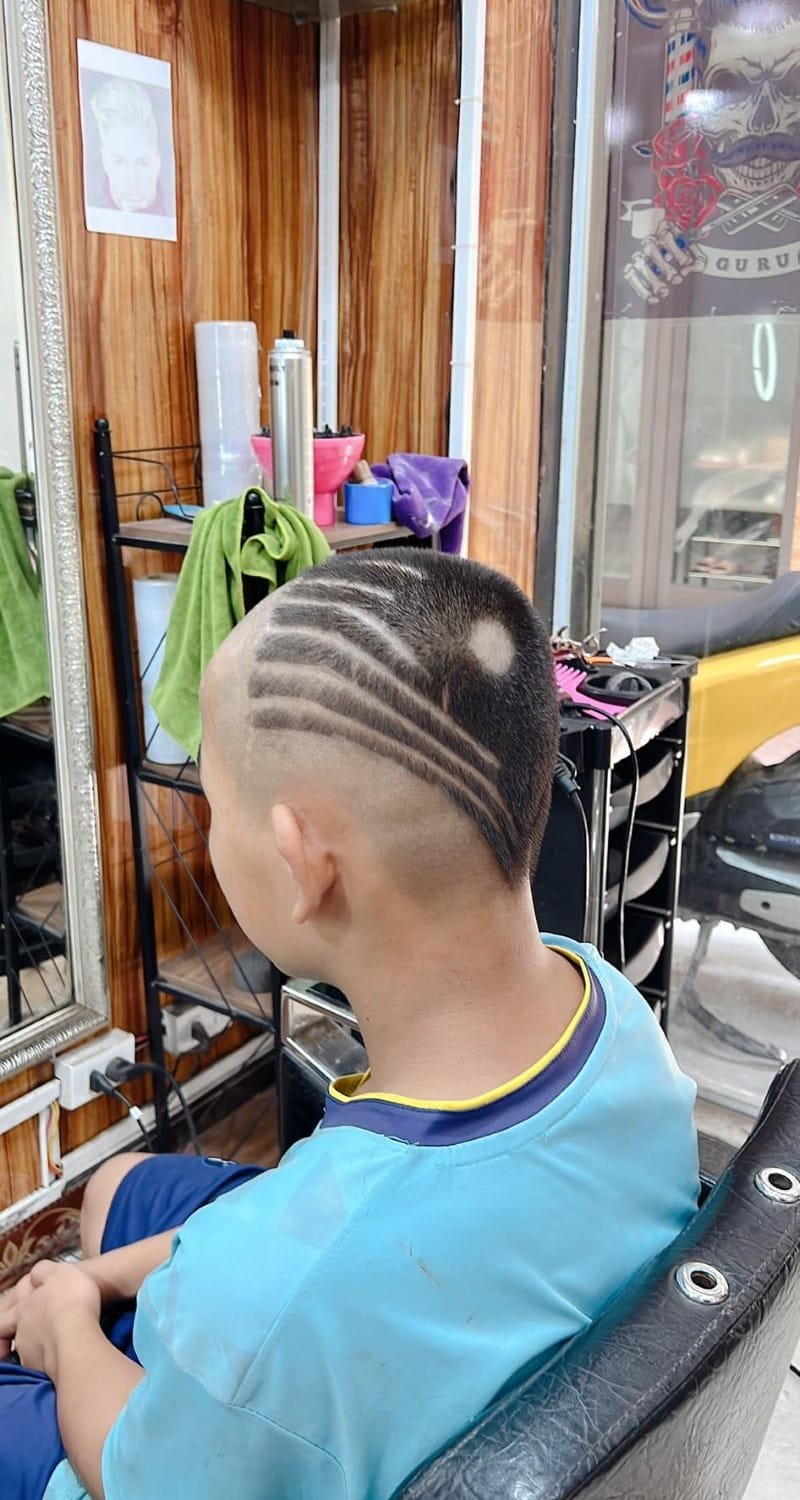 kẻ vạch tóc nam ngầu 8