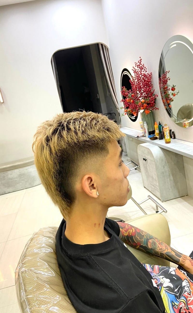 kiểu tóc boy phố gáy nhọn