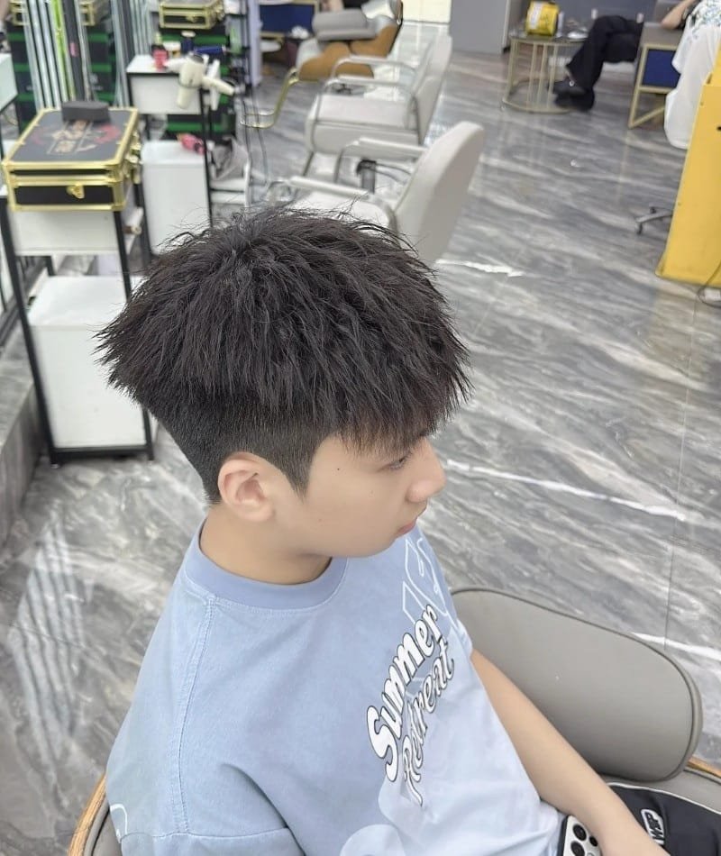 kiểu tóc layer bung nam