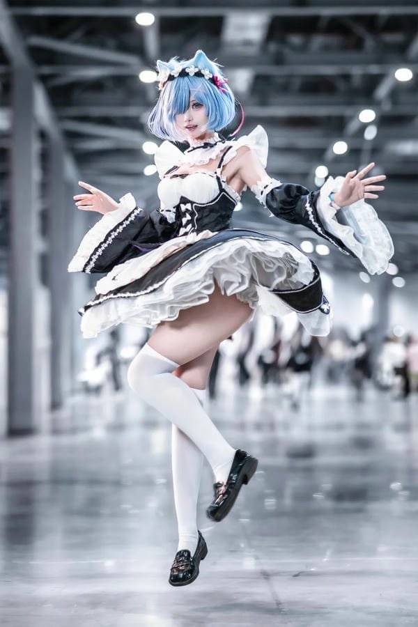 rem cosplay (10)