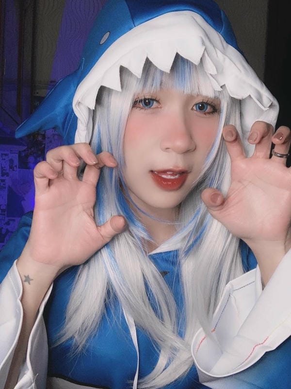 yaoyaoqwq gawr gura cosplay (15)