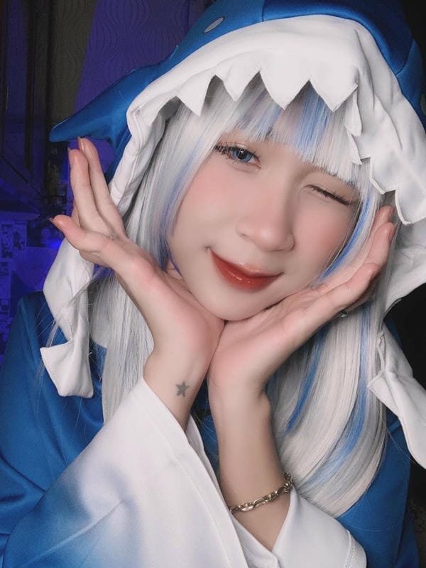 yaoyaoqwq gawr gura cosplay (17)