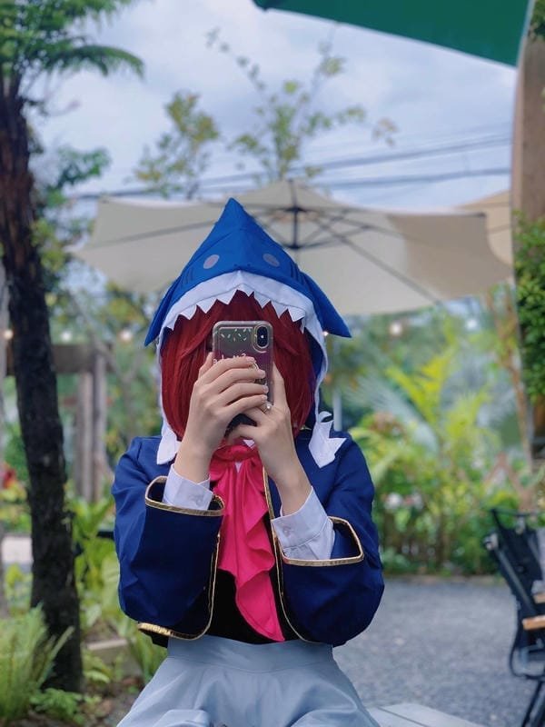 yaoyaoqwq gawr gura cosplay (9)